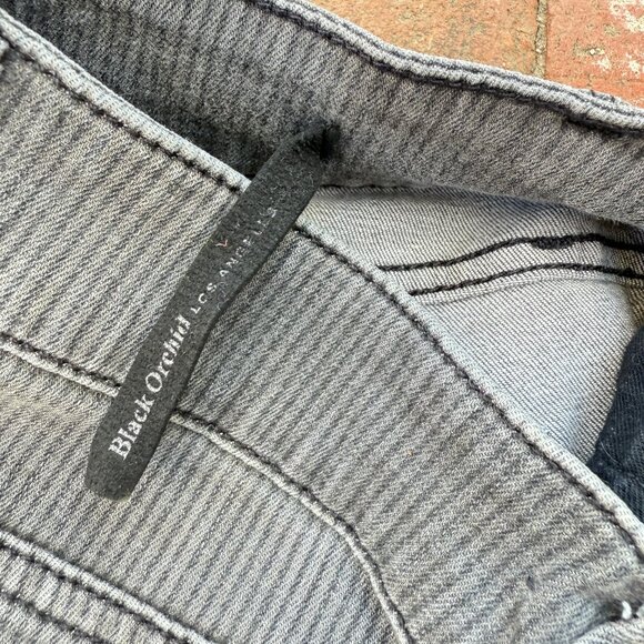 Black Orchid Gray Pinstripe Skinny Jeans | Size 26 | Soft Stretch Denim - Picture 13 of 16